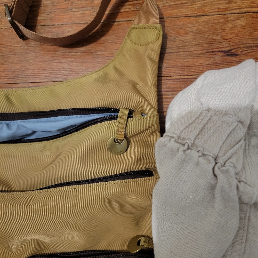 Travelon Olive Crossbody Bag - Picture 4 of 4